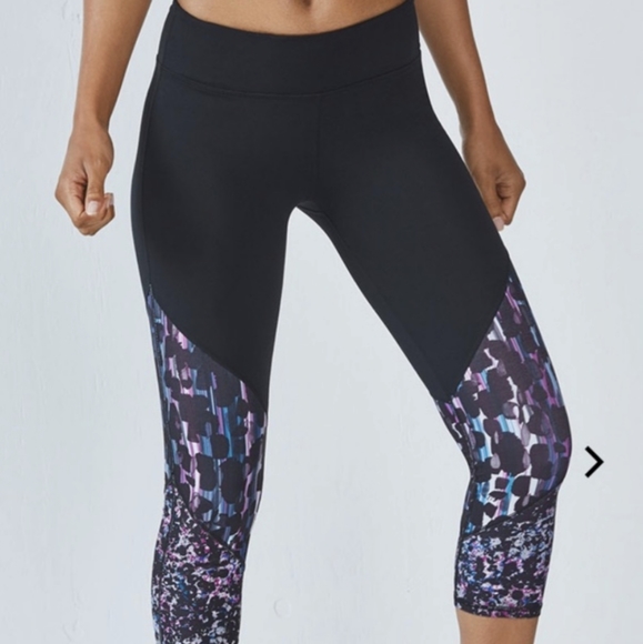 Fabletics Pants - Fabletics Powerhold Capri Leggings